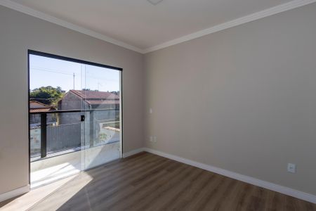 Casa à venda com 130m², 3 quartos e 3 vagasSuíte