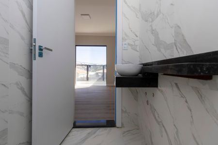 Casa à venda com 130m², 3 quartos e 3 vagasBanheiro da Suíte