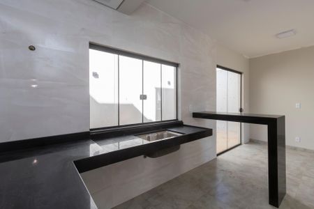Casa à venda com 183m², 3 quartos e 3 vagasCozinha