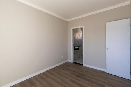 Casa à venda com 183m², 3 quartos e 3 vagasSuíte