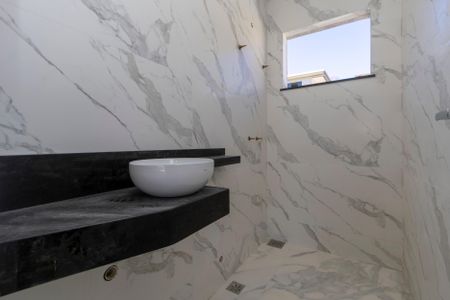 Casa à venda com 183m², 3 quartos e 3 vagasBanheiro da Suite