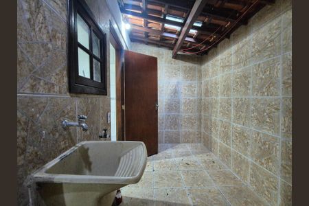 Casa de condomínio à venda com 120m², 2 quartos e 1 vagaÁrea de Serviço