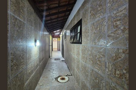 Casa de condomínio à venda com 120m², 2 quartos e 1 vagaCorredor