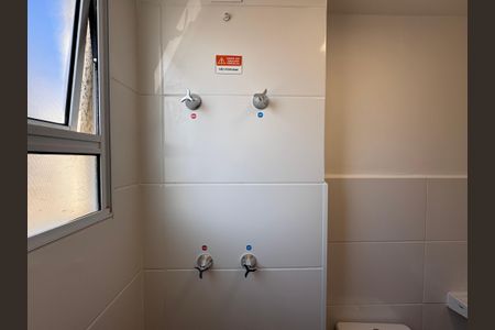 Apartamento para alugar com 40m², 2 quartos e 1 vaga Apartamento para alugar com 40m², 2 quartos e 1 vagaBanheiro