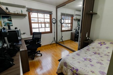 Casa à venda com 161m², 4 quartos e 3 vagas Casa à venda com 161m², 4 quartos e 3 vagasQuarto 2