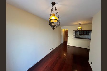 Apartamento à venda com 63m², 2 quartos e 1 vagaSala