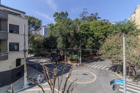 Apartamento à venda com 104m², 3 quartos e sem vaga Apartamento à venda com 104m², 3 quartos e sem vagaVista Varanda Quarto 2