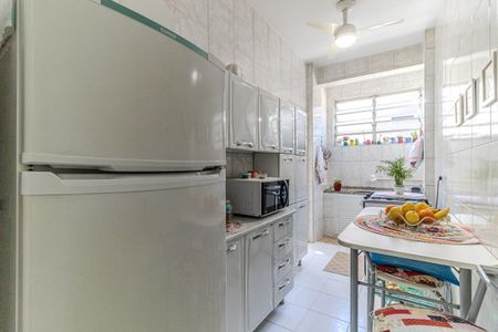 Apartamento à venda com 104m², 3 quartos e sem vaga Apartamento à venda com 104m², 3 quartos e sem vagaCozinha