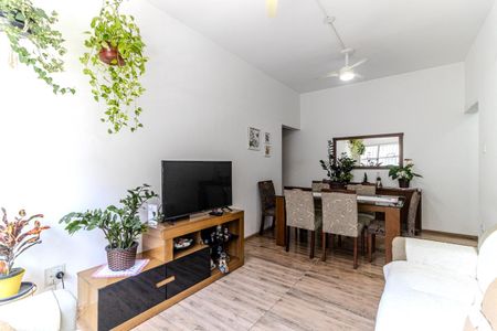 Apartamento à venda com 104m², 3 quartos e sem vaga Apartamento à venda com 104m², 3 quartos e sem vagaSala