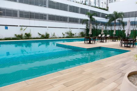 Apartamento à venda com 57m², 2 quartos e 1 vagaÁrea comum - Piscina