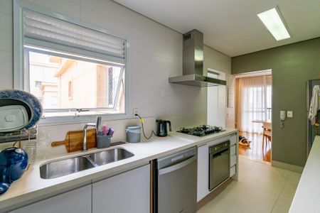 Apartamento para alugar com 112m², 3 quartos e 3 vagasCozinha