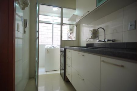 Cozinha de apartamento à venda com 1 quarto, 48m² em Petrópolis, Porto Alegre
