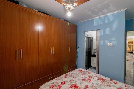 Casa à venda com 120m², 2 quartos e 2 vagas Casa à venda com 120m², 2 quartos e 2 vagasSuíte 1