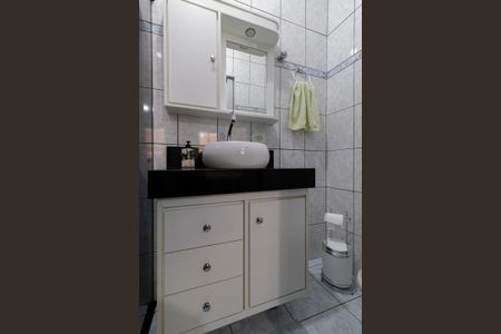 Casa à venda com 120m², 2 quartos e 2 vagas Casa à venda com 120m², 2 quartos e 2 vagasBanheiro Suíte 1