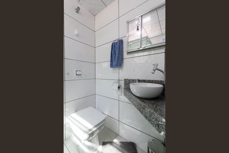 Casa à venda com 120m², 2 quartos e 2 vagas Casa à venda com 120m², 2 quartos e 2 vagasBanheiro Suíte 2