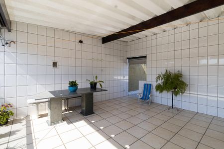 Casa à venda com 120m², 2 quartos e 2 vagas Casa à venda com 120m², 2 quartos e 2 vagasChurrasqueira e Varanda