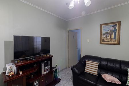 Casa à venda com 120m², 2 quartos e 2 vagas Casa à venda com 120m², 2 quartos e 2 vagasSala