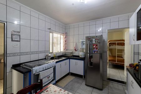 Casa à venda com 120m², 2 quartos e 2 vagas Casa à venda com 120m², 2 quartos e 2 vagasCozinha