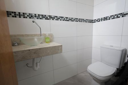 Apartamento à venda com 110m², 2 quartos e 1 vaga Apartamento à venda com 110m², 2 quartos e 1 vagaBanheiro Cobertura