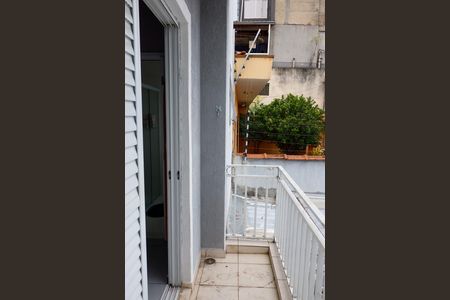 Sacada de casa à venda com 2 quartos, 100m² em Quitaúna, Osasco