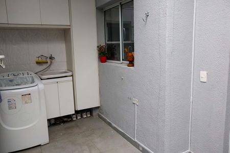 Área comum de casa à venda com 2 quartos, 100m² em Quitaúna, Osasco