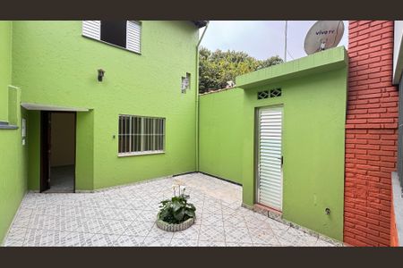Casa à venda com 125m², 2 quartos e 1 vaga Casa à venda com 125m², 2 quartos e 1 vagaQuintal