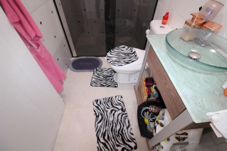 Casa à venda com 129m², 2 quartos e 1 vagaBanheiro