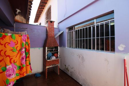 Casa à venda com 129m², 2 quartos e 1 vagaÁrea de Serviço