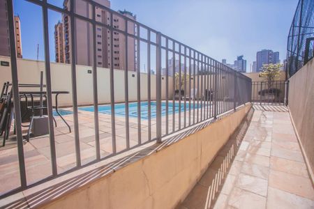 Apartamento à venda com 74m², 3 quartos e 2 vagasÁrea comum - Piscina