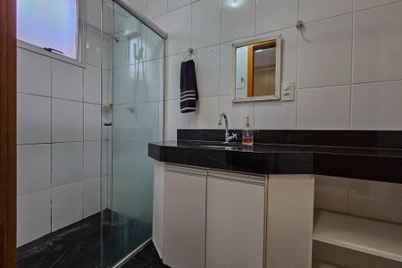 Apartamento à venda com 67m², 2 quartos e 1 vaga Apartamento à venda com 67m², 2 quartos e 1 vagaBanheiro da Suíte