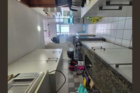 Apartamento à venda com 92m², 3 quartos e 2 vagasCozinha