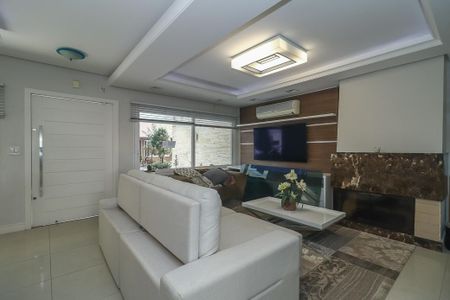 Casa de condomínio à venda com 220m², 3 quartos e sem vagaSala