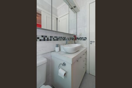 Casa de condomínio à venda com 220m², 3 quartos e sem vagaBanheiro Social