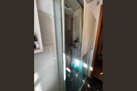 Apartamento à venda com 75m², 3 quartos e 1 vagaBanheiro