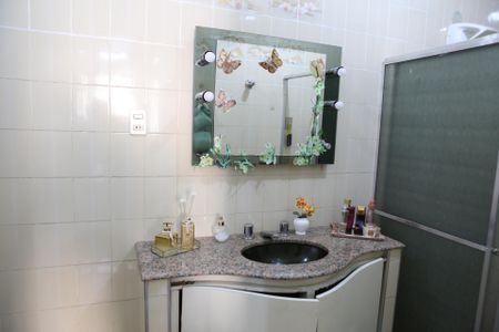 Casa para alugar com 300m², 5 quartos e 3 vagasBanheiro da Suíte 