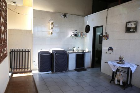 Casa para alugar com 300m², 5 quartos e 3 vagasÁrea de Serviço