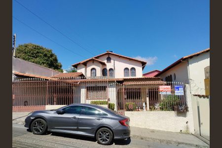 Casa para alugar com 300m², 5 quartos e 3 vagasPlaquinha Instalada 29/07/2025 BSEZ-60