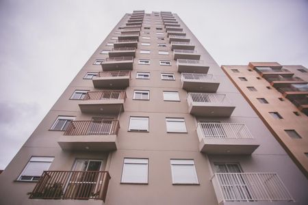 Studio à venda com 27m², 1 quarto e sem vaga Studio à venda com 27m², 1 quarto e sem vagaFachada