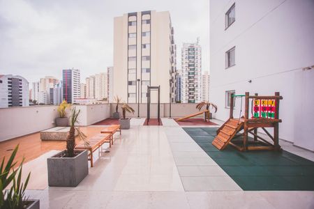 Studio à venda com 27m², 1 quarto e sem vaga Studio à venda com 27m², 1 quarto e sem vagaÁrea comum - Playground