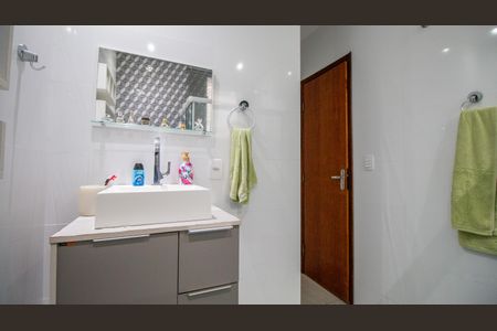 Casa à venda com 160m², 4 quartos e sem vaga Casa à venda com 160m², 4 quartos e sem vagaBanheiro 2