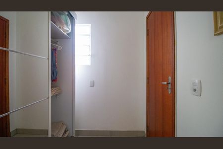 Casa à venda com 160m², 4 quartos e sem vaga Casa à venda com 160m², 4 quartos e sem vagaQuarto 3