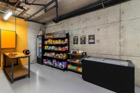 Apartamento à venda com 70m², 2 quartos e 1 vagaÁrea comum - Mercado 24h