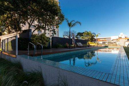Apartamento à venda com 70m², 2 quartos e 1 vagaÁrea comum - Piscina