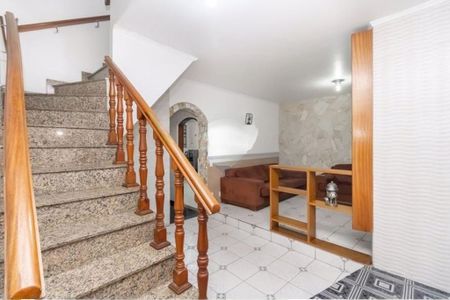 Casa à venda com 238m², 3 quartos e 3 vagas