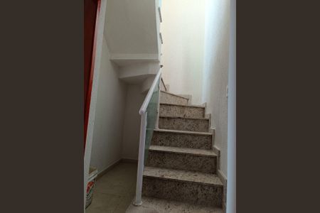 Casa à venda com 112m², 2 quartos e 2 vagas