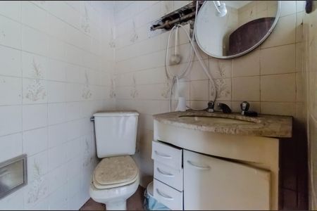 Casa à venda com 430m², 7 quartos e 7 vagasBanheiro da Casa 2