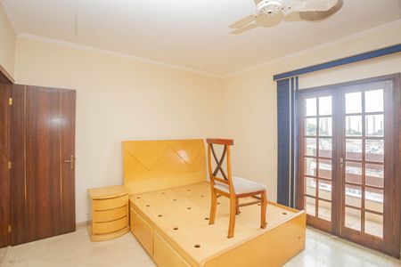 Casa à venda com 410m², 4 quartos e 8 vagasSuíte 3