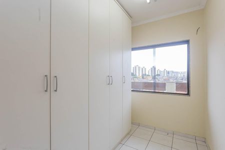 Casa à venda com 410m², 4 quartos e 8 vagasQuarto de Serviço