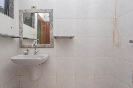 Casa à venda com 410m², 4 quartos e 8 vagasBanheiro de Serviço