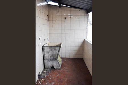 Casa à venda com 280m², 6 quartos e sem vagaDetalhe - Varanda e Área de Serviço